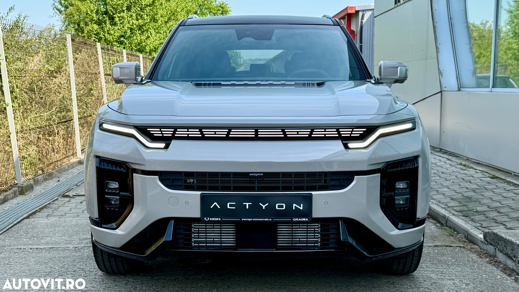 KG Mobility Actyon - 16