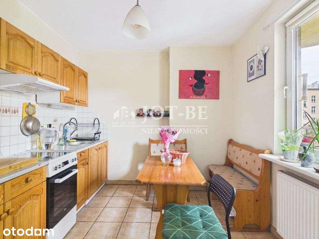 osobna kuchnia/balkon/Jedności Narodowej