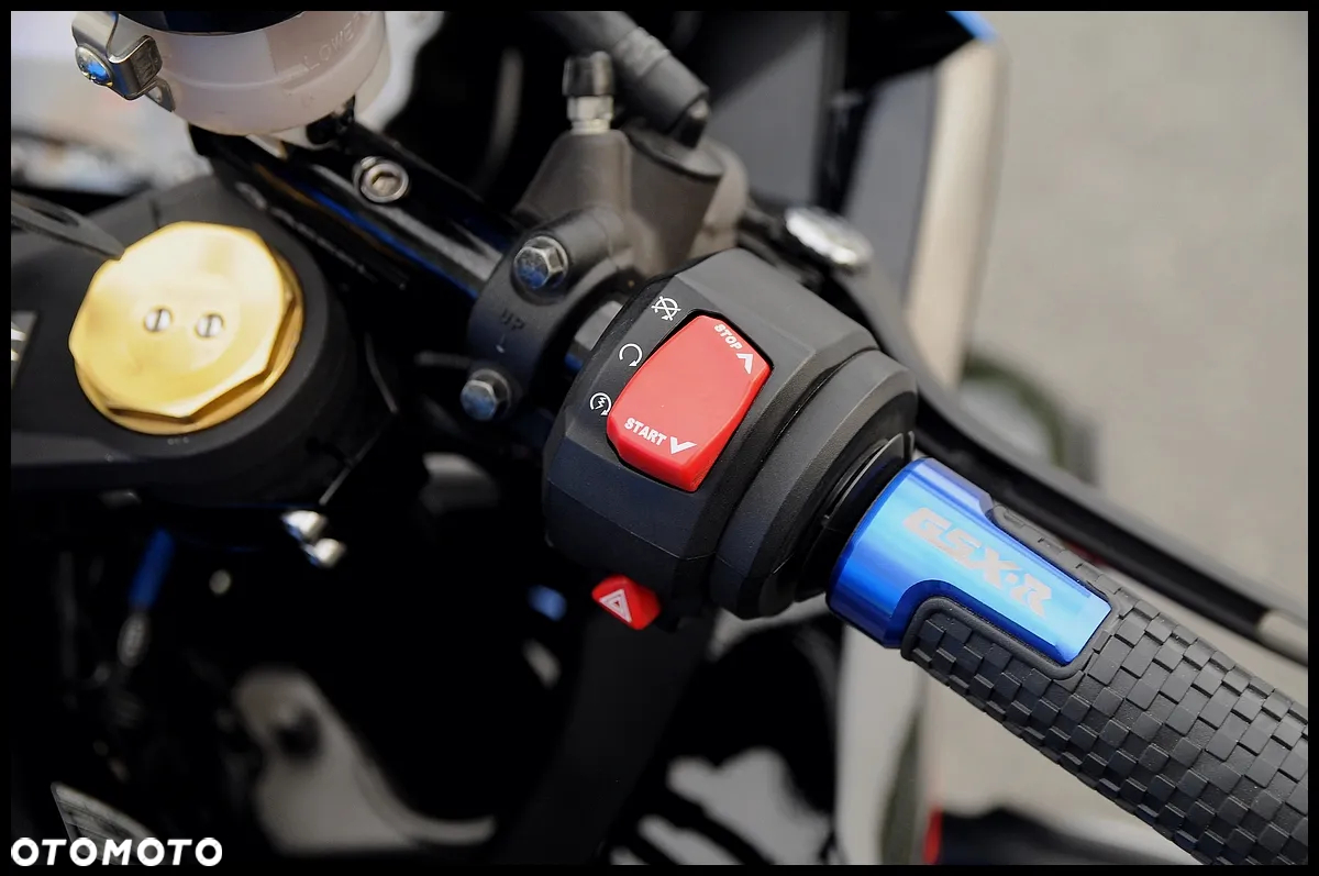 Suzuki GSX-R - 16