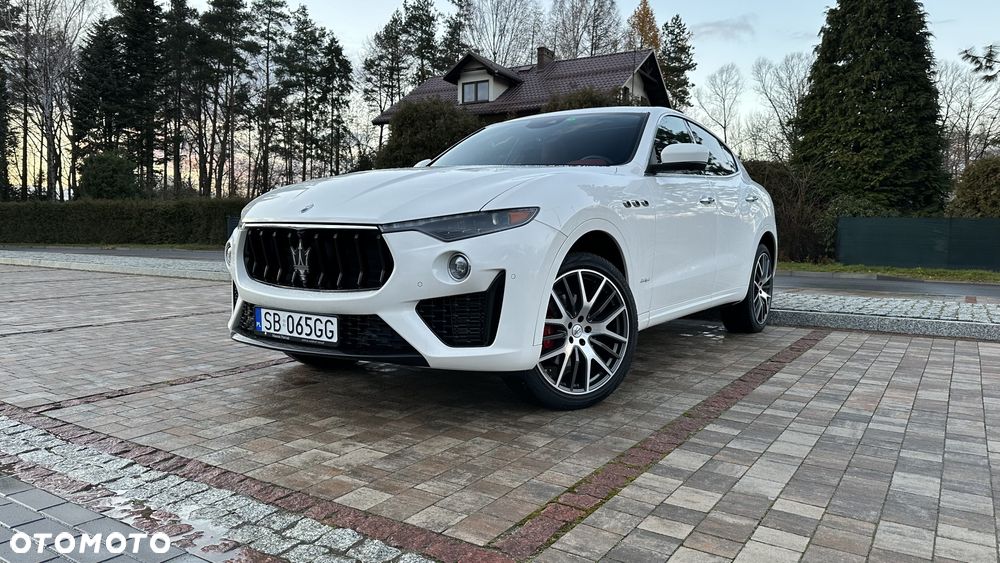 Maserati Levante Q4 Executive - 2