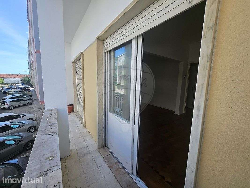 Apartamento T1 para arrendamento - Grande imagem: 2/11