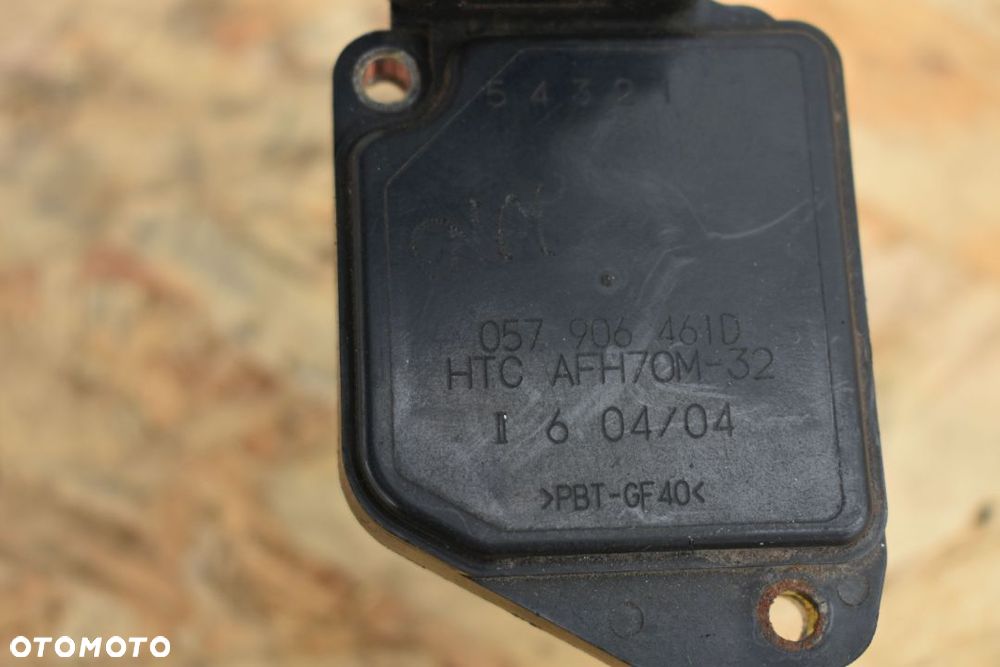 PRZEPŁYWOMIERZ POWIETRZA AUDI A8 D3 4.0TDI ASE 057906461D - 4