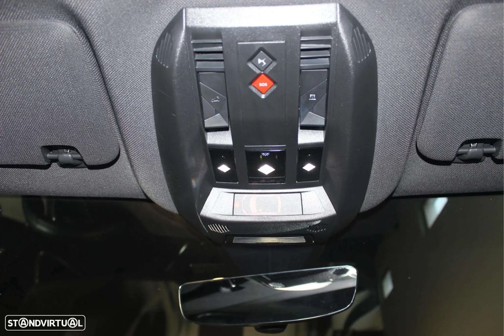 DS DS7 Crossback E-Tense Performance Line+ EAT8 - 30