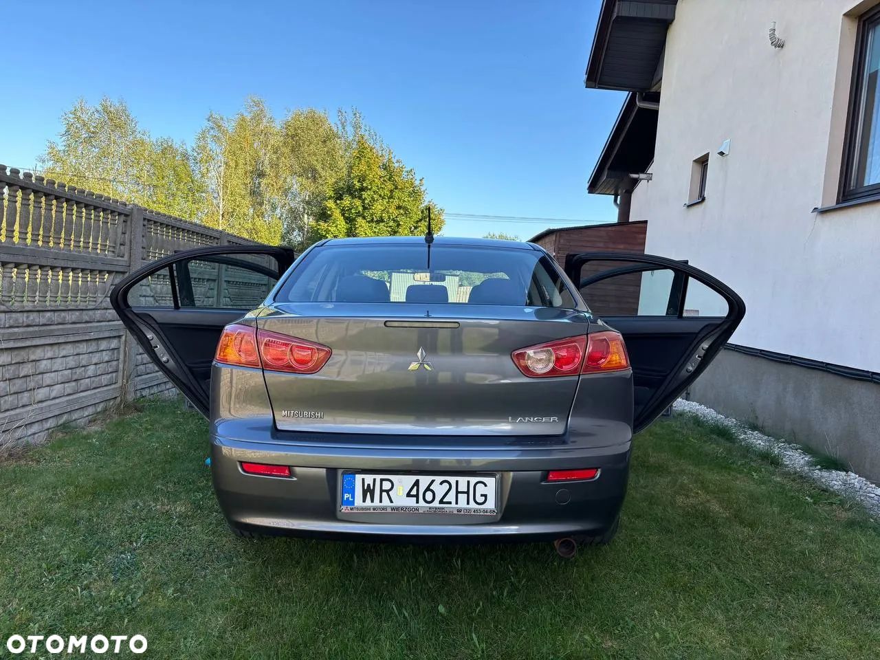 Mitsubishi Lancer 1.8 Inform - 1
