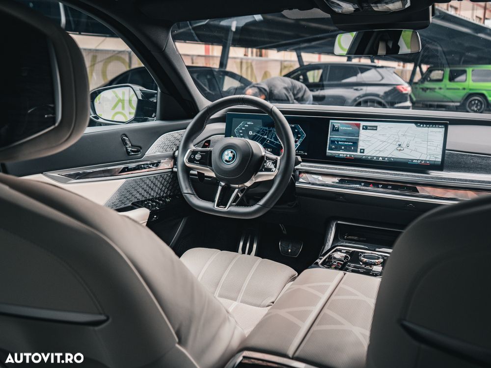 BMW M7 M760e xDrive AT PHEV - 20