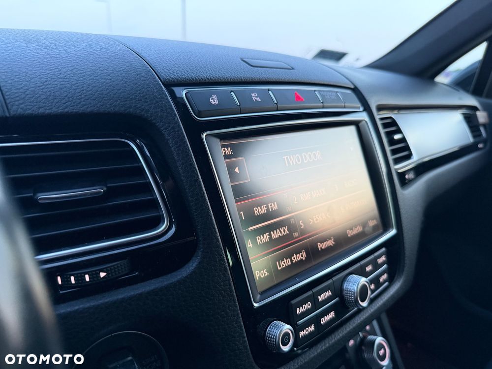 Volkswagen Touareg 3.0 V6 TDI BMT Perfectline R-Style - 7