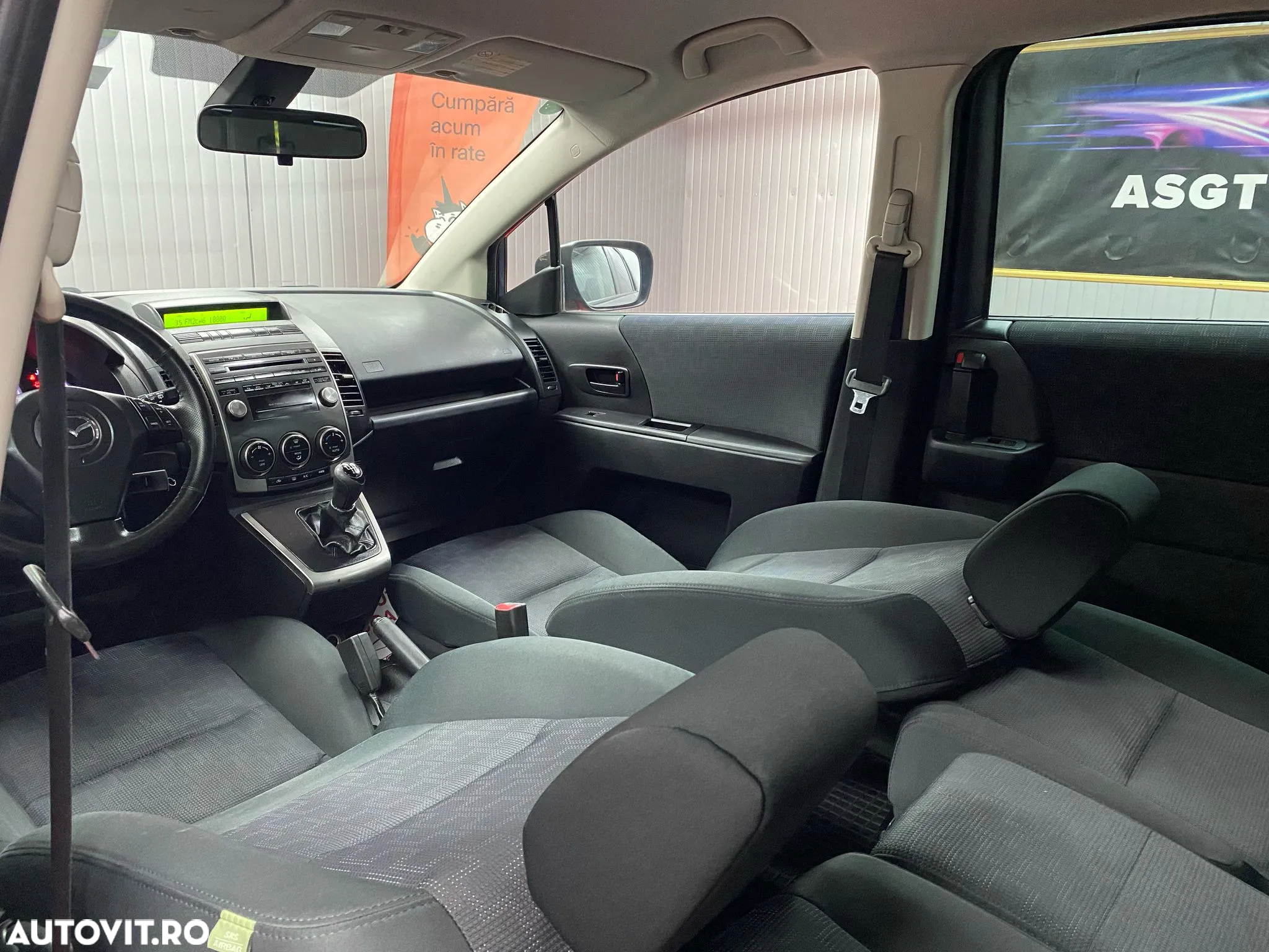 Mazda 5 - 13
