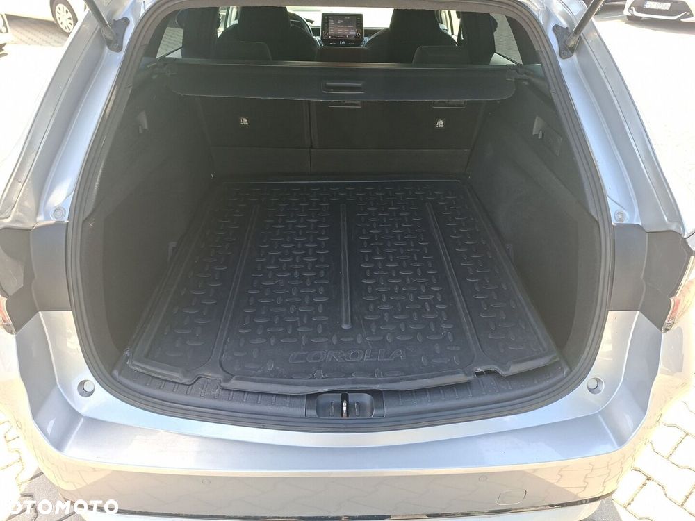 Toyota Corolla 1.8 Hybrid Comfort - 17