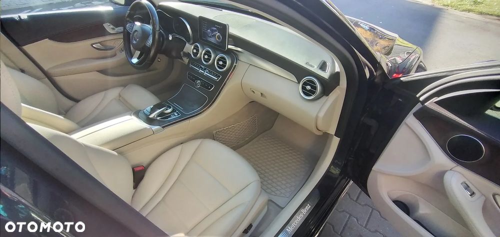 Mercedes-Benz Klasa C 200 4-Matic 7G-TRONIC - 14
