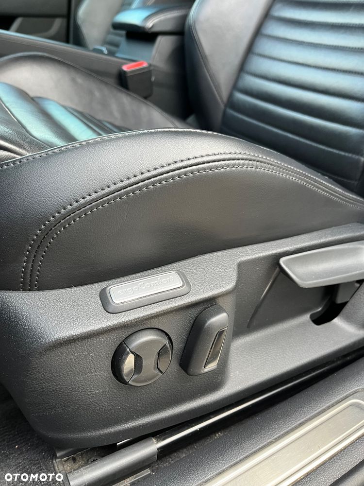 Volkswagen Passat Alltrack - 26