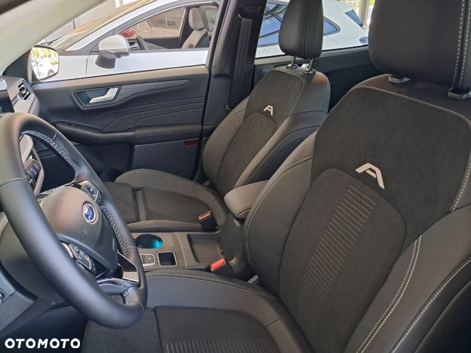 Ford Kuga - 10