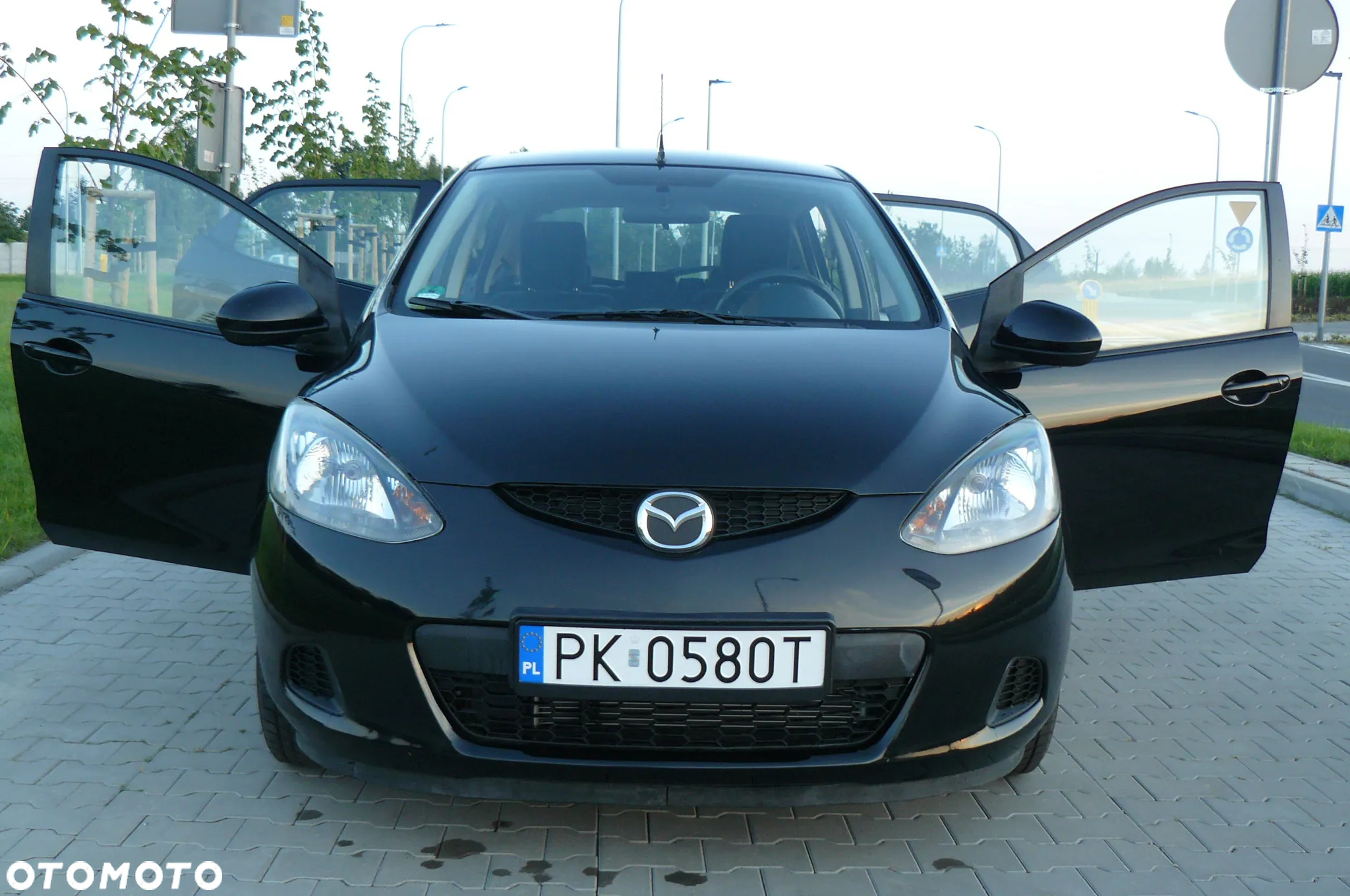 Mazda 2 - 5