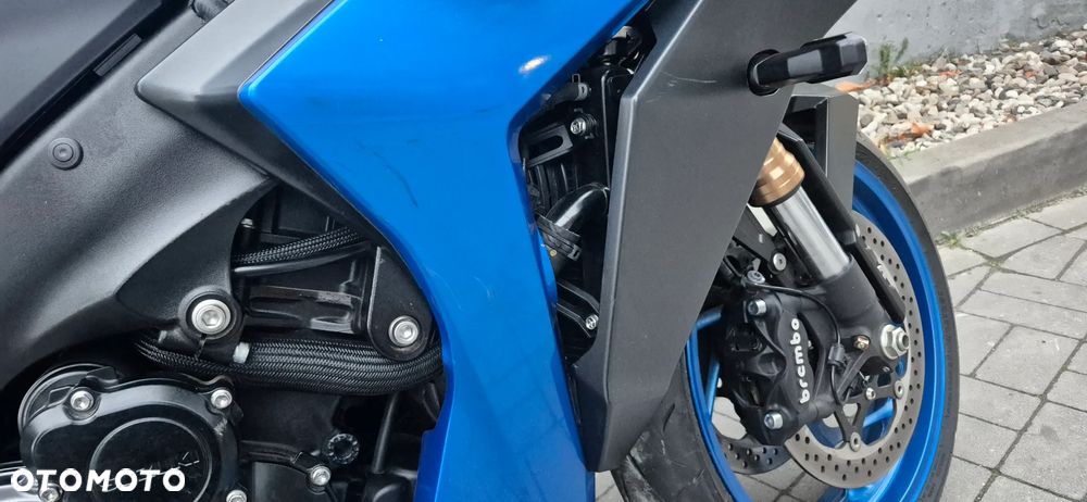 Suzuki GSX 1000 - 20