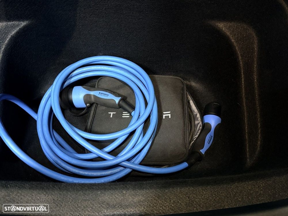 Tesla Model Y Performance Tração Integral - 21