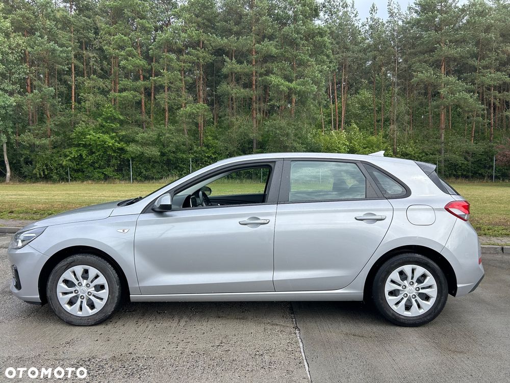 Hyundai i30 1.5 DPI Classic + - 5