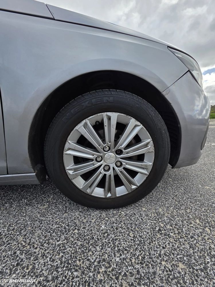 Peugeot 308 SW BlueHDi 130 EAT8 Stop & Start Allure - 13