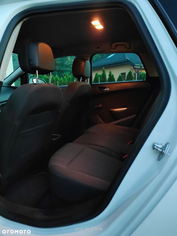Opel Astra 1.7 CDTI Cosmo - 5