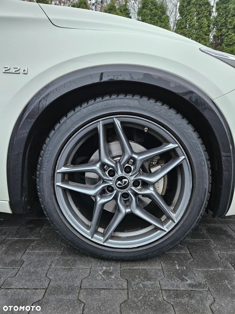 Infiniti Q30 2.2d DCT Sport - 19