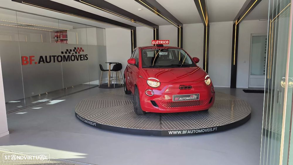 Fiat 500e RED — fotografia 10