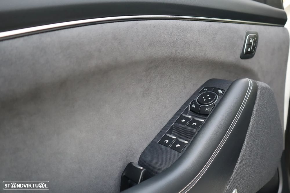 Ford Mustang Mach-E 98.7 kWh GT AWD - 18