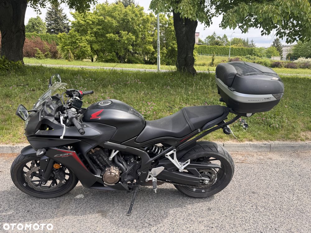 Honda CBR - 1