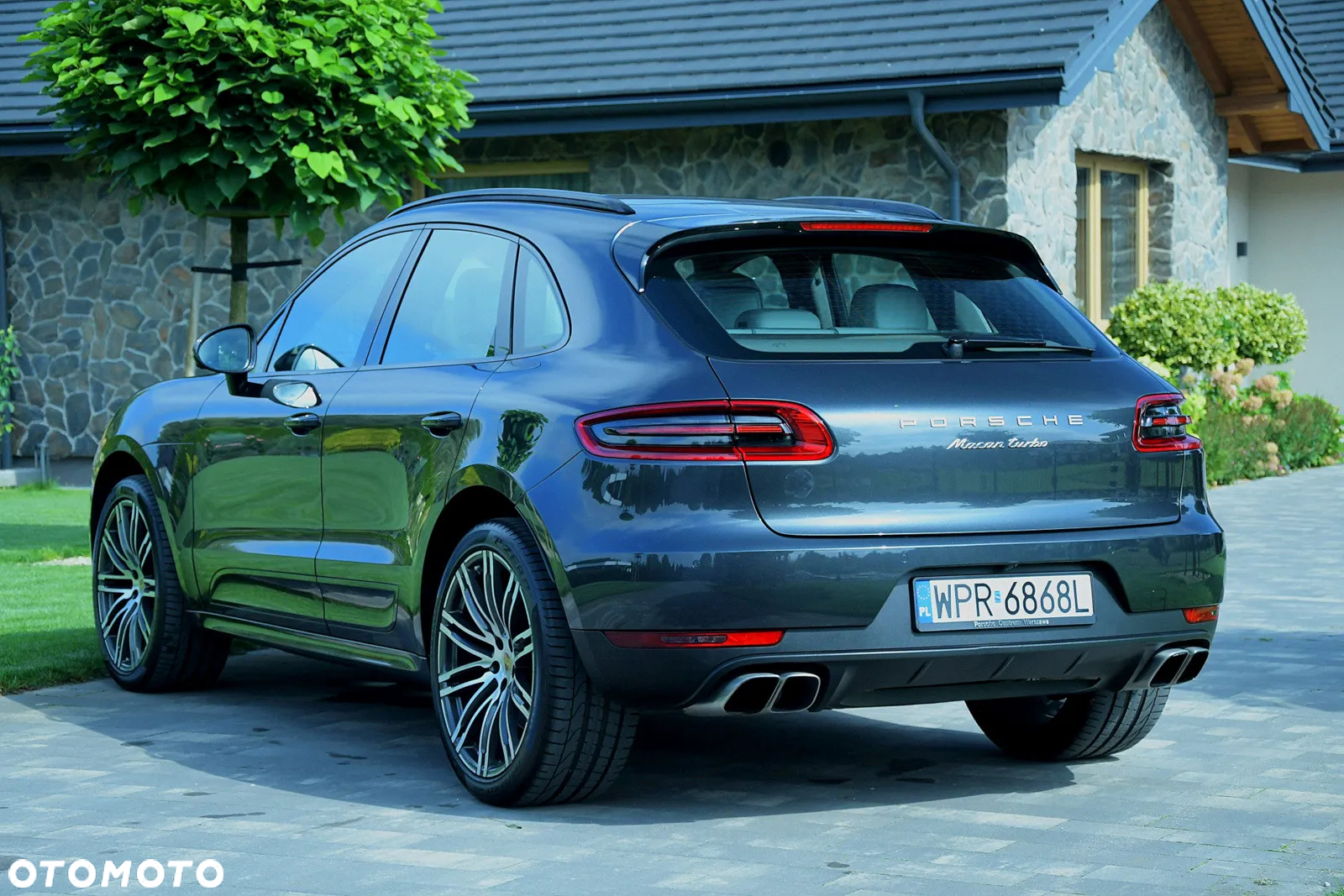 Porsche Macan Turbo - 4