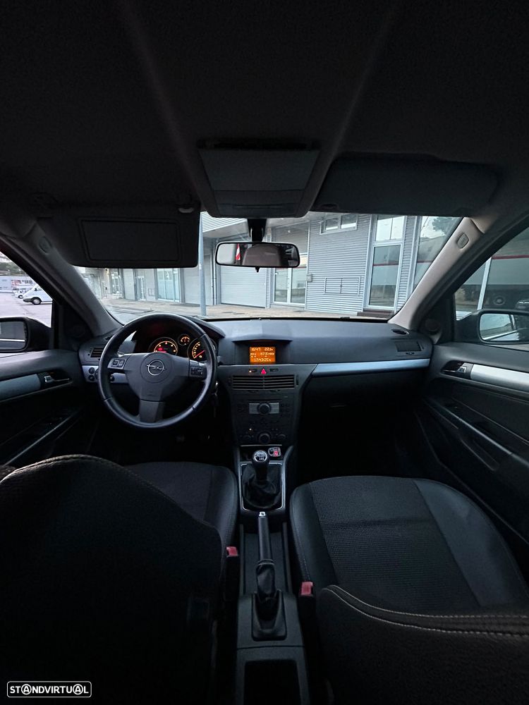 Opel Astra Caravan 1.9 CDTi Cosmo Plus - 4