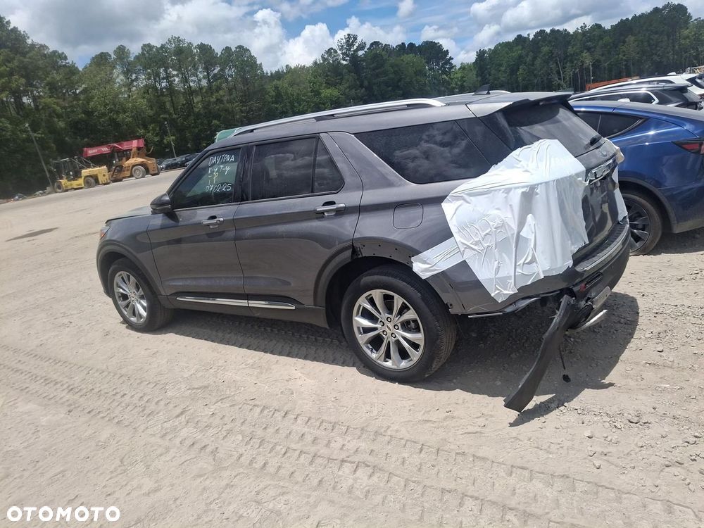 Ford Explorer - 19