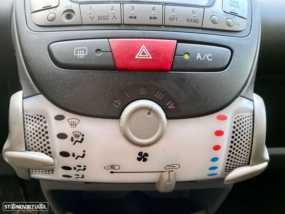 Toyota Aygo 1.0 Power Pack - 18