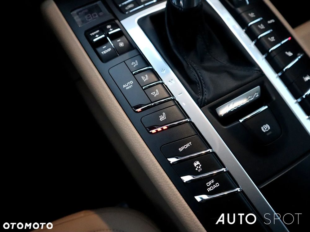 Porsche Macan Standard - 29