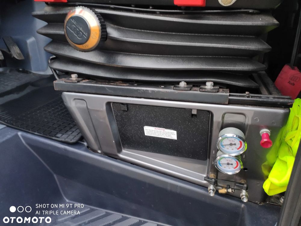 Mercedes-Benz SPRINTER 312D - 12