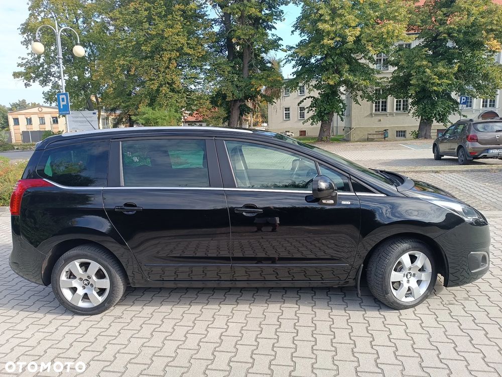 Peugeot 5008 2.0 HDi Family 7os - 2
