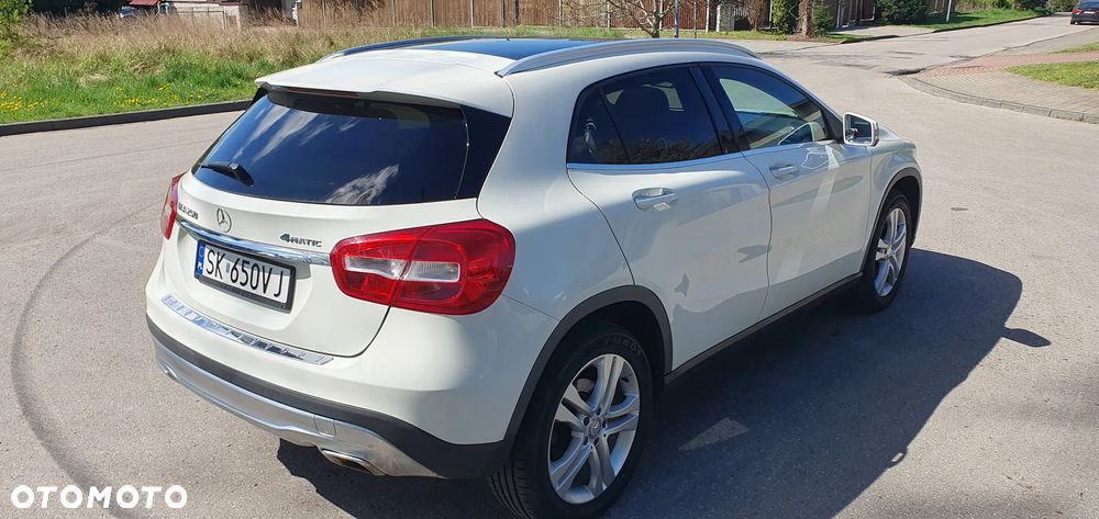 Mercedes-Benz GLA 250 4-Matic - 10