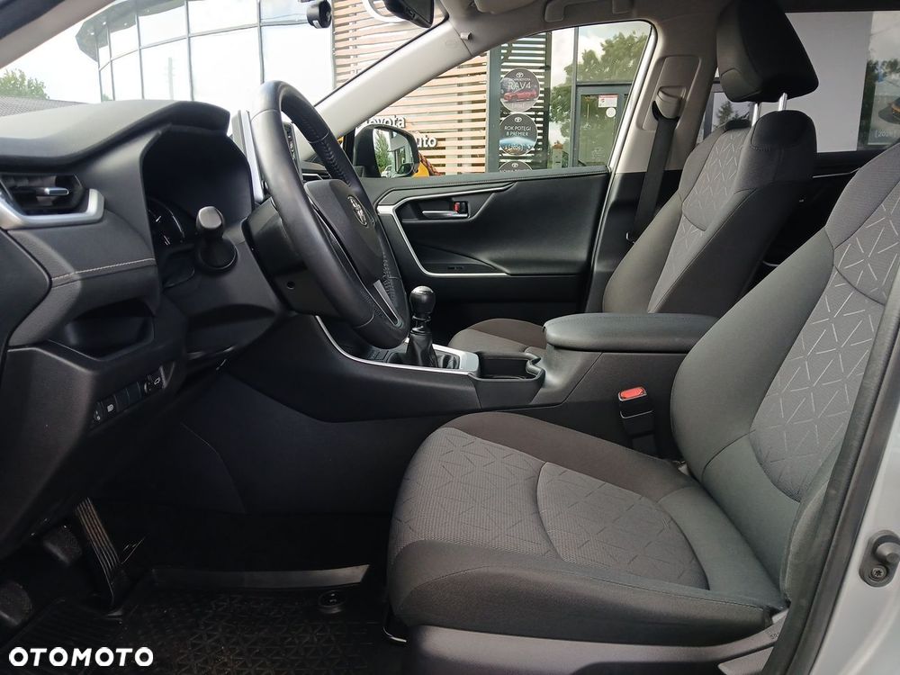 Toyota RAV4 2.0 Comfort 4x2 - 14