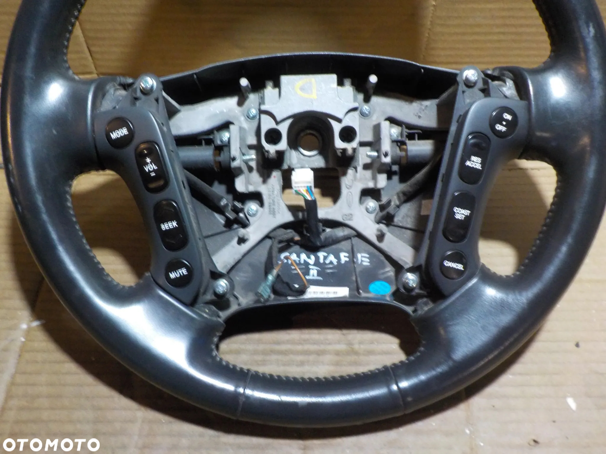 HYUNDAI SANTA FE II KIEROWNICA MULTIFUNKCJA - 2
