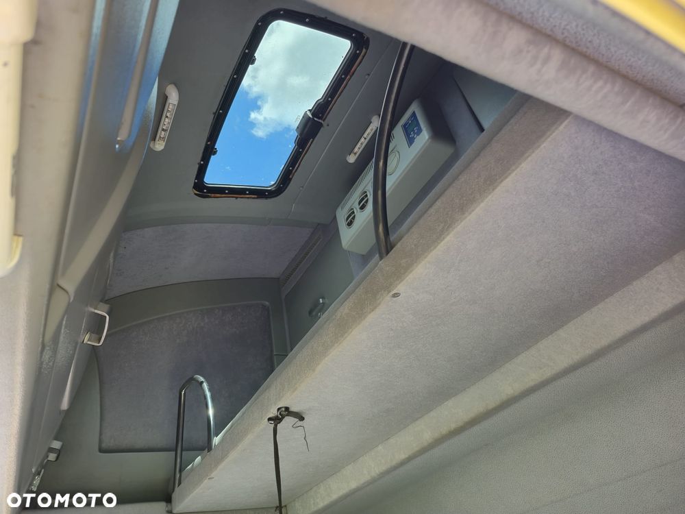 Mercedes-Benz atego - 12