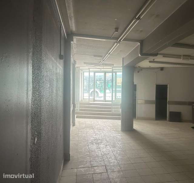 Imóvel Comercial para Arrendar em Gondomar - Grande imagem: 3/10