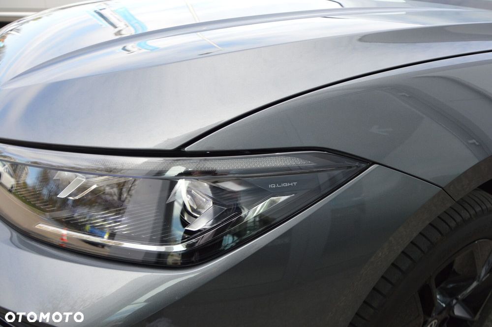 Volkswagen Passat Variant - 8