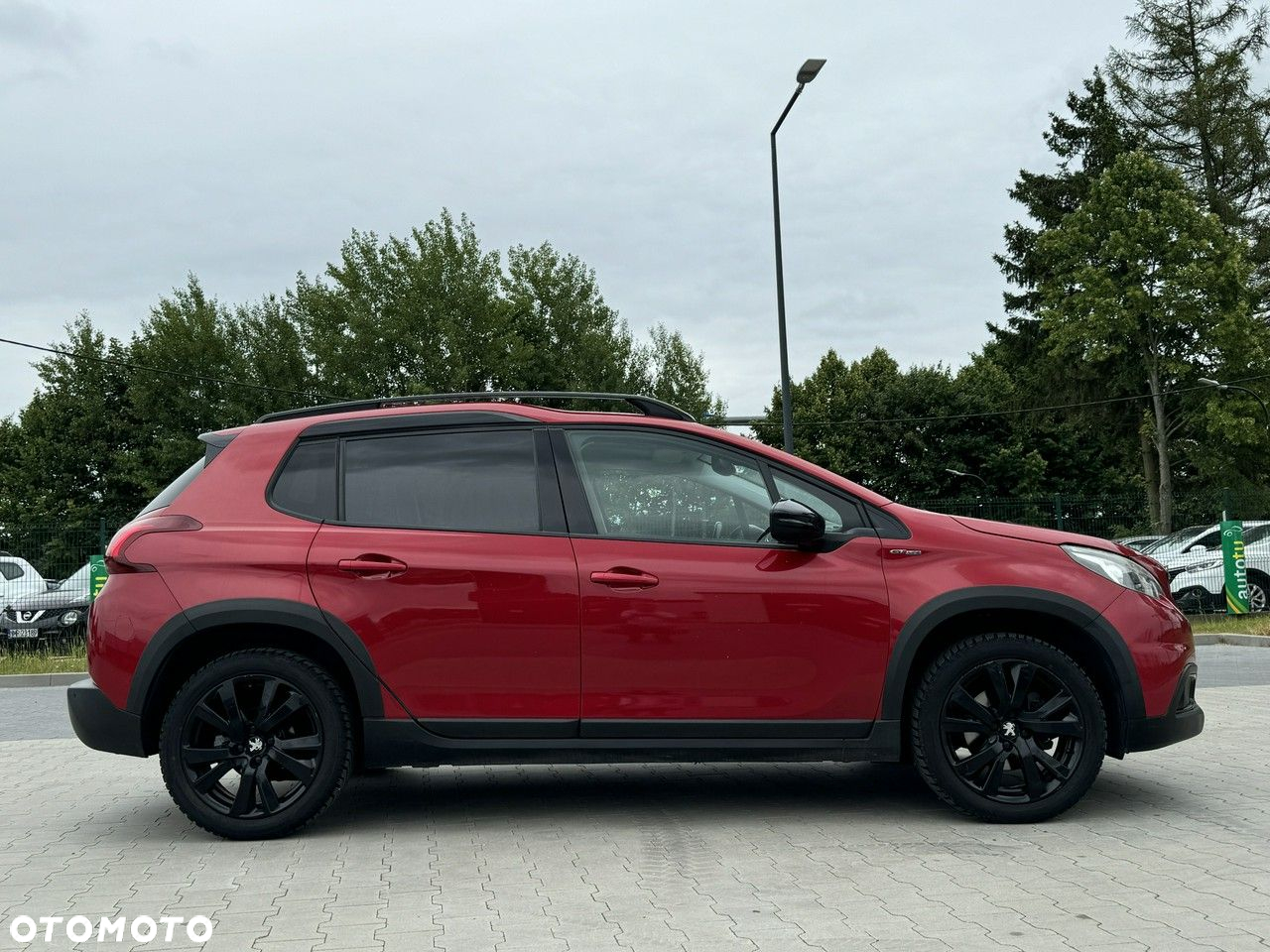 Peugeot 2008 - 12