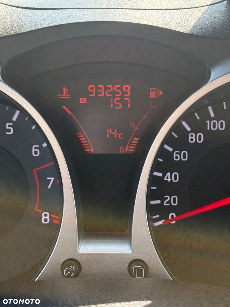 Nissan Juke 1.6 Acenta - 13