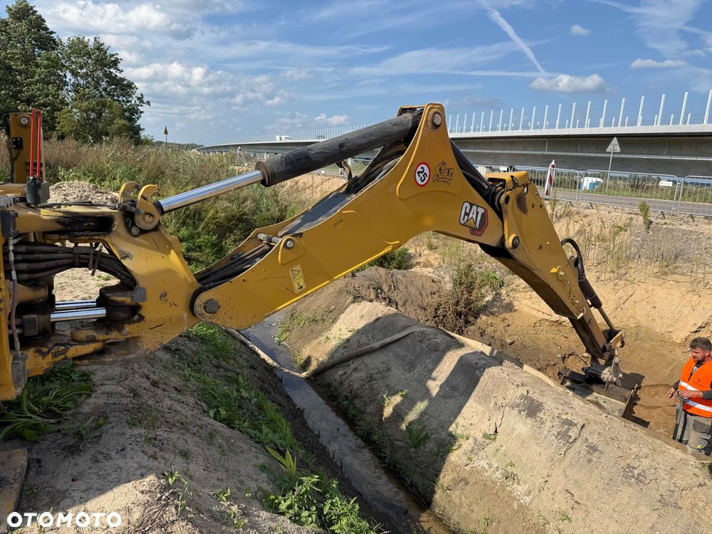 Caterpillar 444 - 7