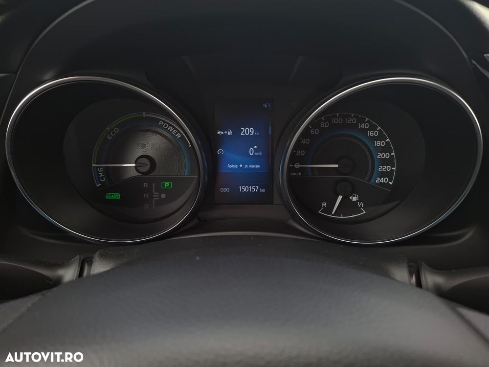 Toyota Auris - 11