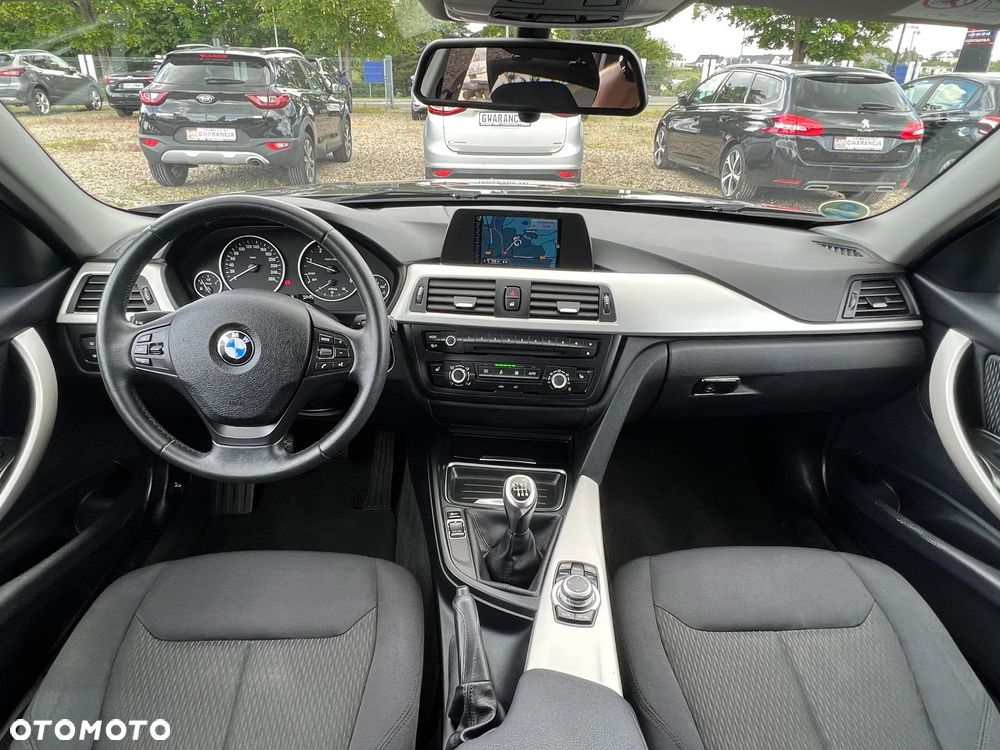 BMW Seria 3 318d Blue Performance Modern Line - 16