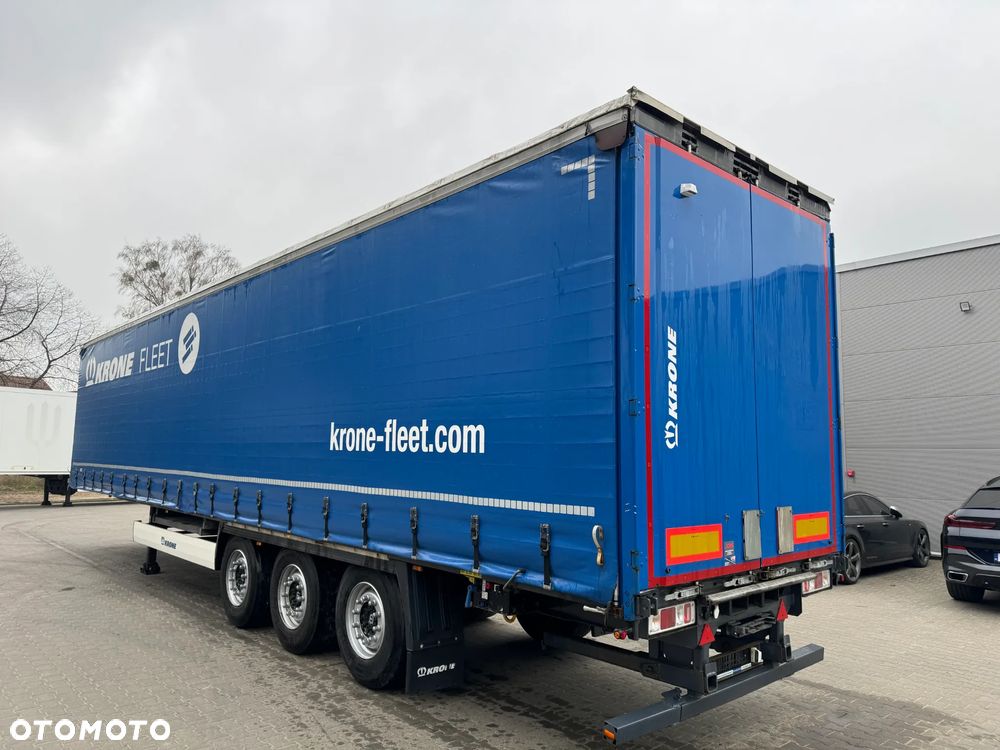 Krone SD Firanka Certyfikat XL, Dach podnoszony - 1