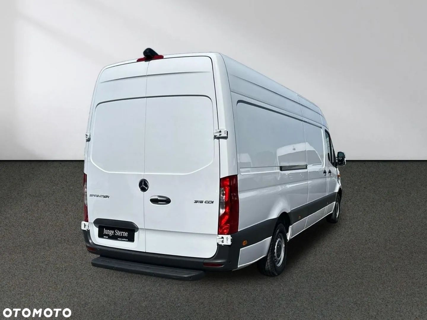Mercedes-Benz Sprinter - 1