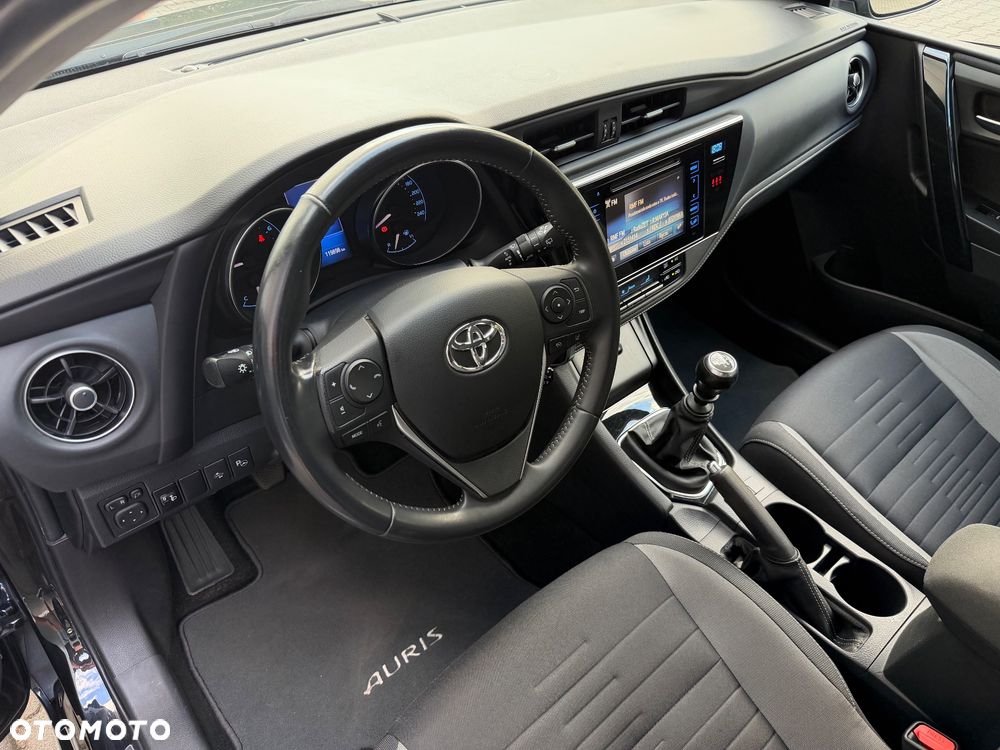 Toyota Auris 1.6 Premium - 14
