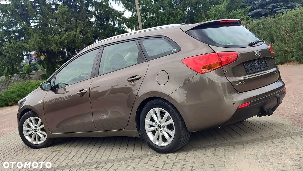 Kia Ceed 1.6 GDI Vision - 19