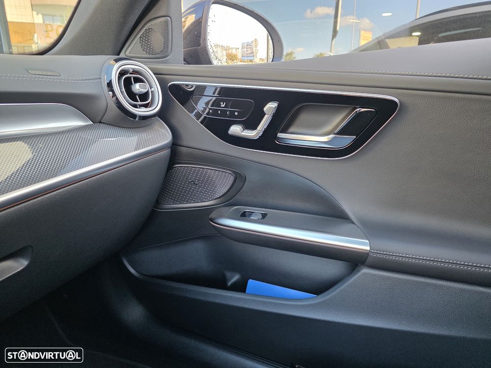 Mercedes-Benz C 300 de AMG Line - 34