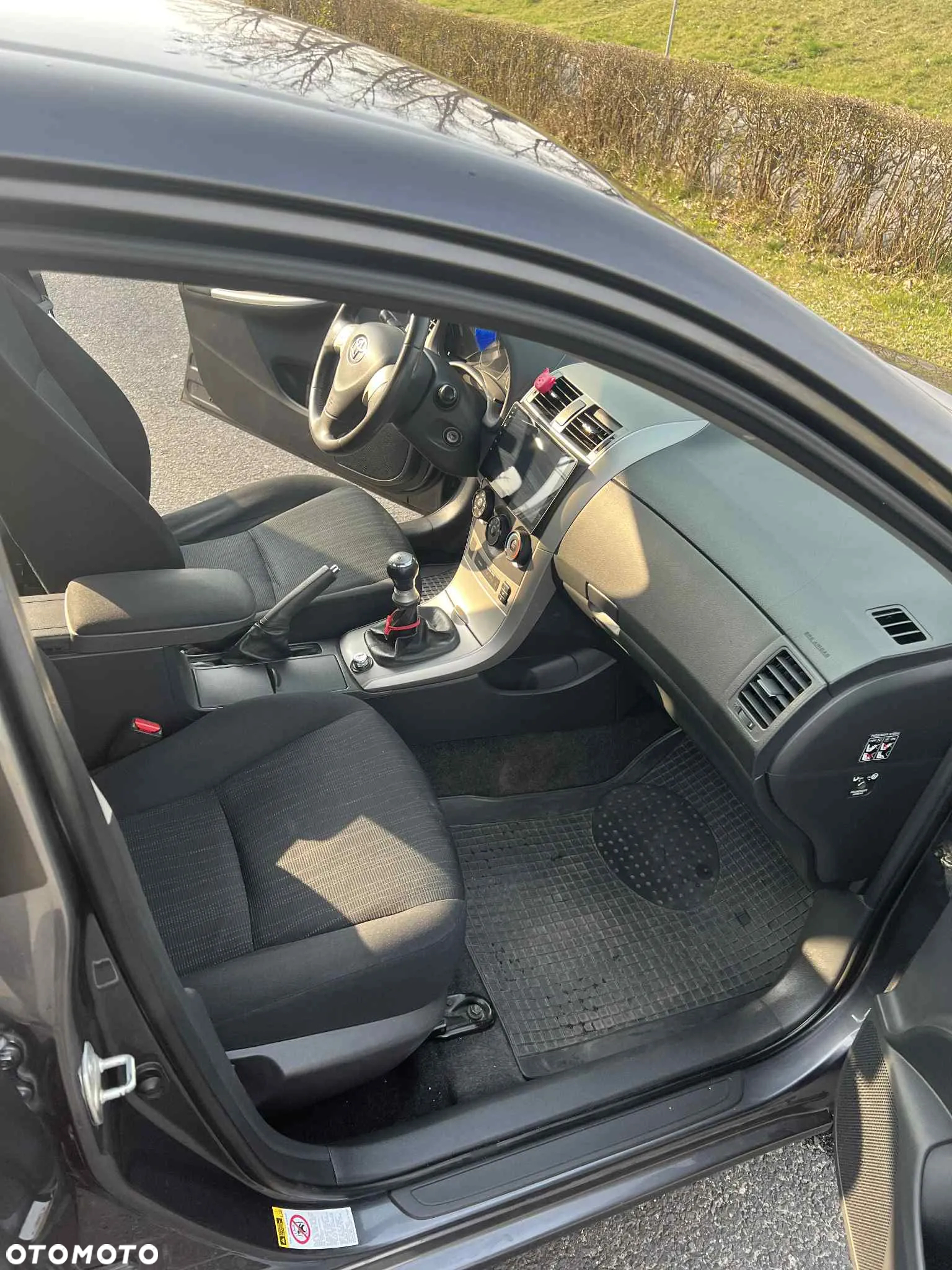 Toyota Corolla 1.6 VVT-i Sol - 4