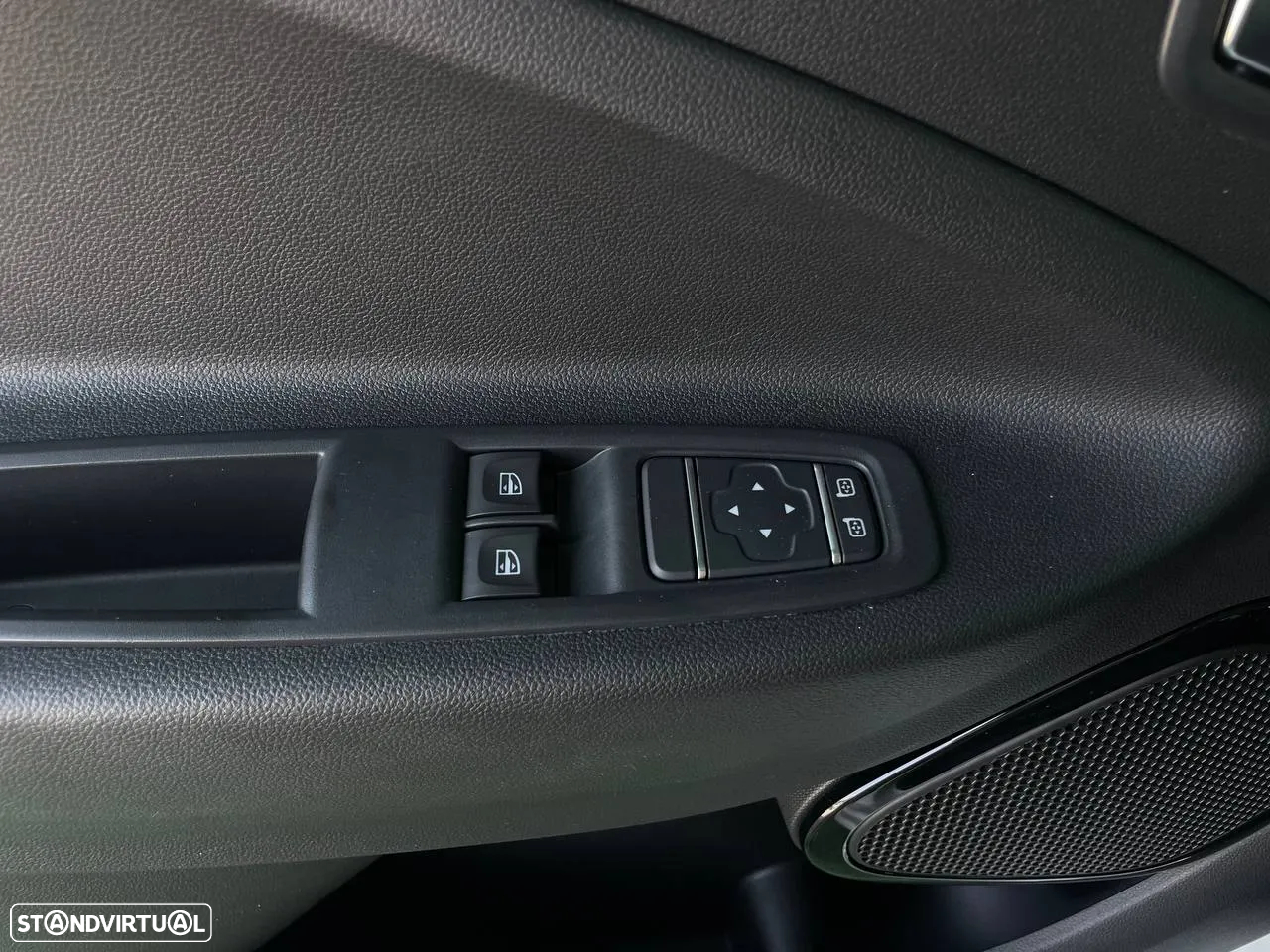 Renault Zoe (c/ Bateria) Limited 50 - 14